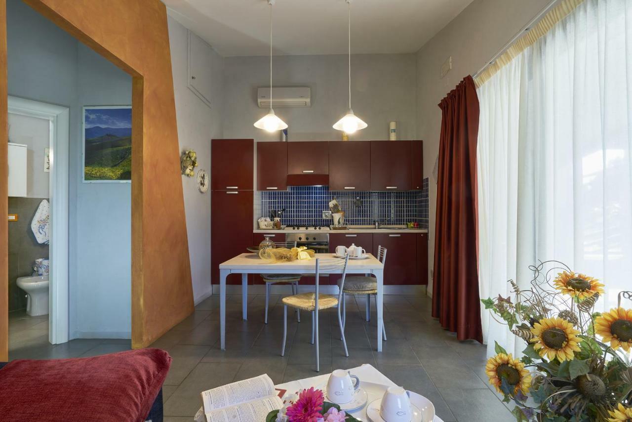 בארברינו די ואל ד'אלסה Cottage Il Borraccio מראה חיצוני תמונה