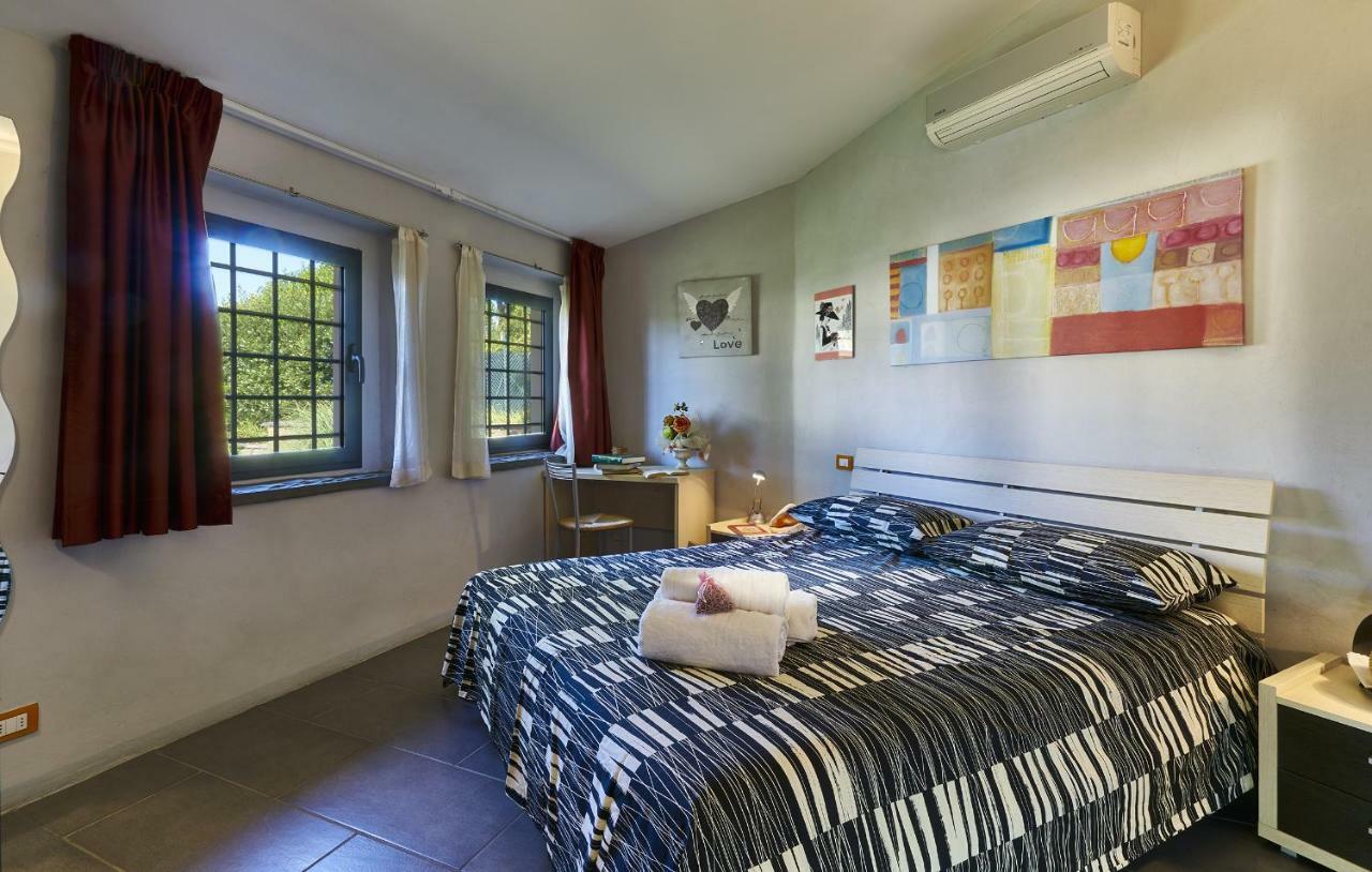 בארברינו די ואל ד'אלסה Cottage Il Borraccio מראה חיצוני תמונה